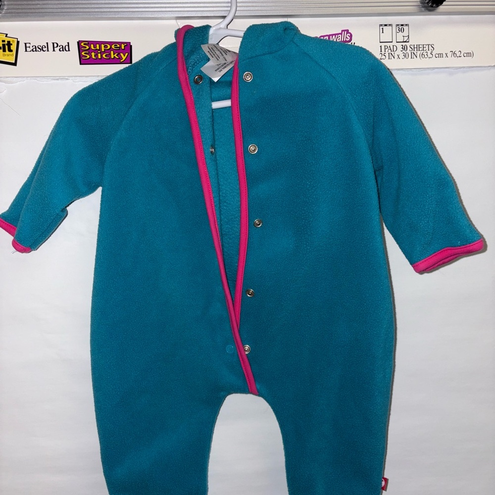 Zutano Teal and Pink Footie